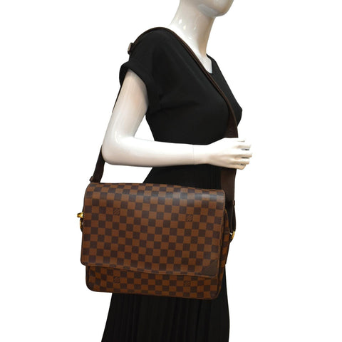 Louis Vuitton Shelton MM Damier Canvas Messenger Bag - Full View