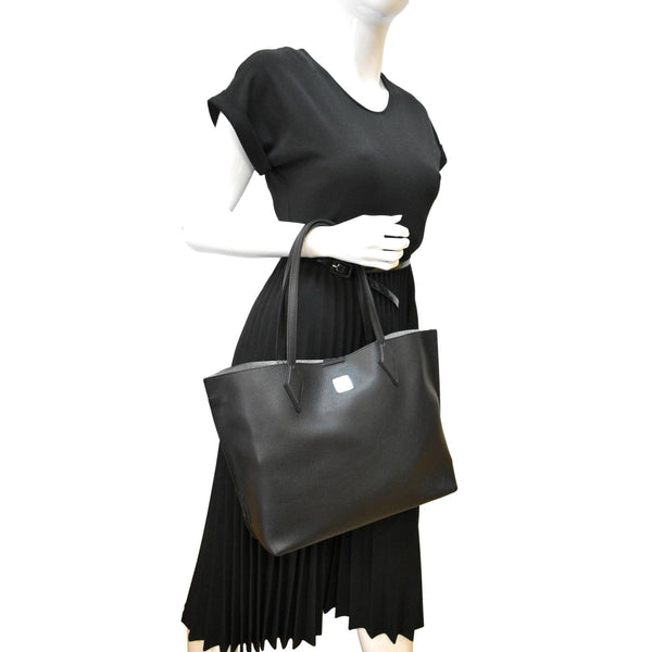 MCM Yris Medium Leather Shopper Tote Bag Black