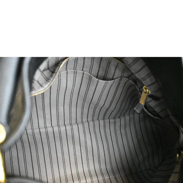 LOUIS VUITTON Artsy MM Empreinte Leather Hobo Bag Black