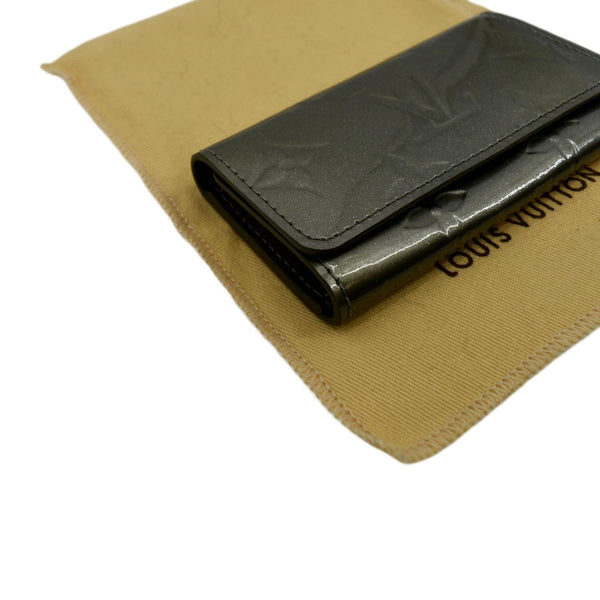 LOUIS VUITTON Multicles Vernis Leather 4 Key Holder Greenish Gray