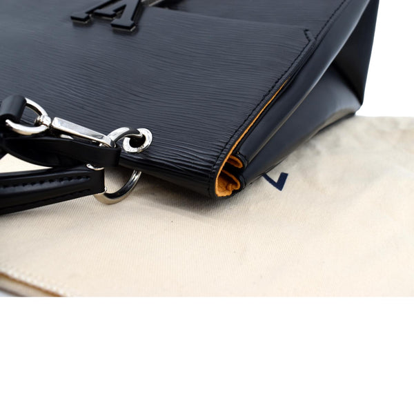 LOUIS VUITTON Grenelle PM Epi Leather Shoulder Bag Black