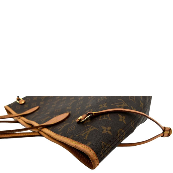 Louis Vuitton Neverfull MM Monogram Canvas Tote Bag - Top Left