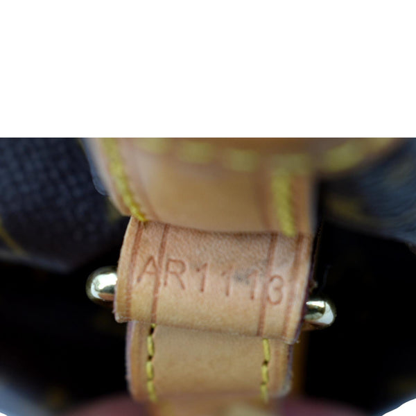 LOUIS VUITTON Neonoe MM Monogram Canvas Shoulder Bag Brown