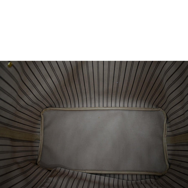 Louis Vuitton Neverfull GM Monogram Canvas Tote Bag - Inside