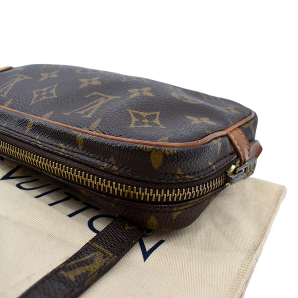 LOUIS VUITTON Pochette Marly Bandouliere Monogram Canvas Crossbody Bag Brown