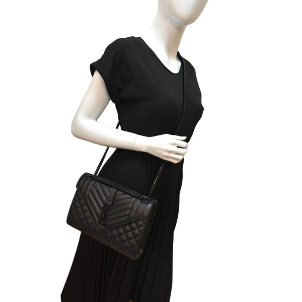 YVES SAINT LAURENT Medium Envelope Leather Chain Shoulder Bag Black