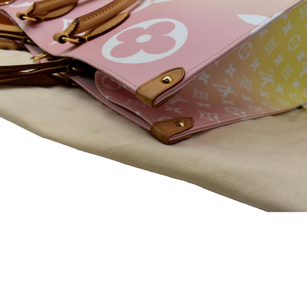 Louis Vuitton Pool Onthego GM Monogram Shoulder Bag - Top Left