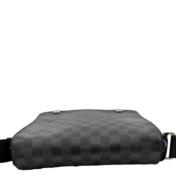 LOUIS VUITTON District PM Damier Graphite Messenger Bag Black