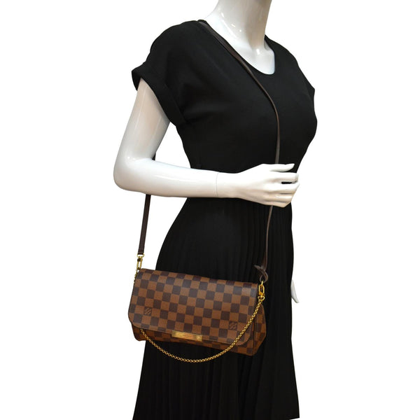 LOUIS VUITTON Favorite MM Damier Ebene Crossbody Bag Brown