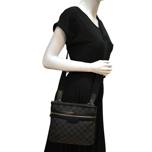 LOUIS VUITTON Bosphore Pochette Damier Graphite Messenger Bag Black