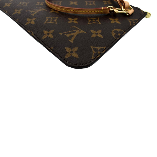 LOUIS VUITTON Neverfull Monogram Canvas Pochette Wristlet Pouch Brown