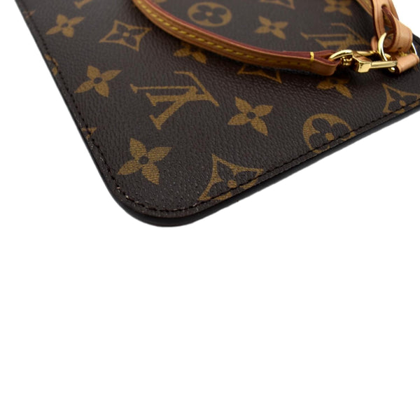 LOUIS VUITTON Neverfull Monogram Canvas Pochette Wristlet Pouch Brown