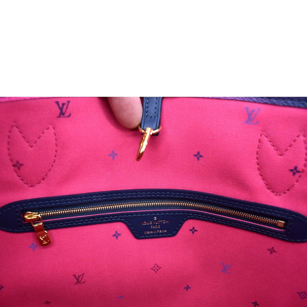 LOUIS VUITTON Neverfull MM Monogram Canvas Tote Bag Midnight Fuchsia