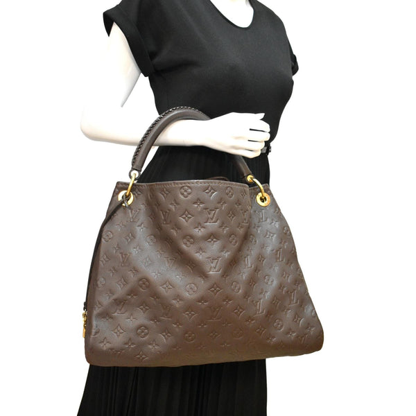 LOUIS VUITTON Artsy MM Empreinte Leather Hobo Bag Chocolate - Hot Deals