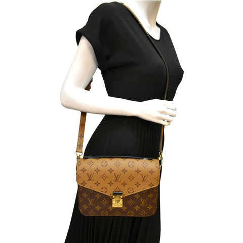 LOUIS VUITTON Metis Pochette Reverse Monogram Canvas Crossbody Bag Brown