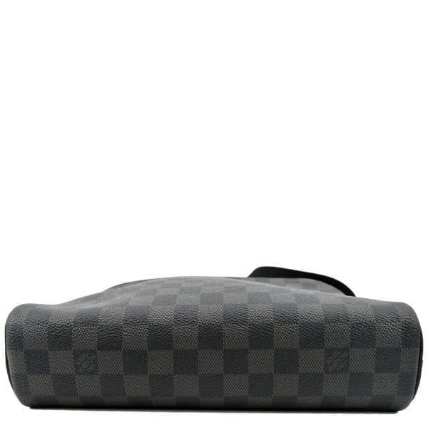 LOUIS VUITTON Dayton Reporter PM Damier Graphite Shoulder Bag Black