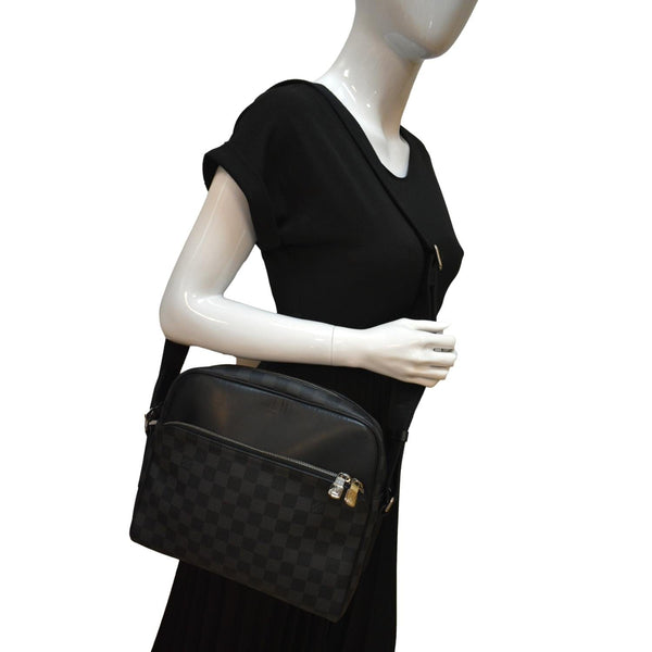 LOUIS VUITTON Dayton Reporter PM Damier Graphite Shoulder Bag Black