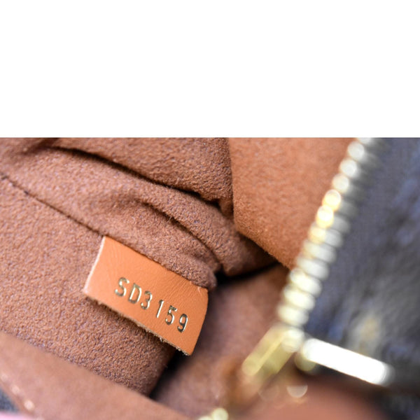 LOUIS VUITTON NeoNoe Monogram Canvas Shoulder Bag Caramel