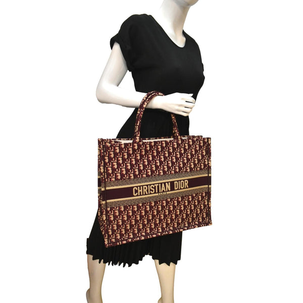 Christian Dior Book Oblique Embroidered Canvas Tote Bag - Side