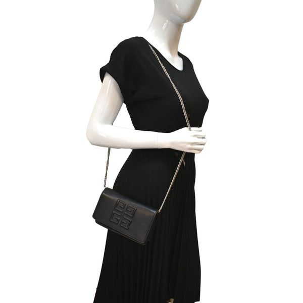 GIVENCHY Logo Embossed Leather Chain Wallet Shoulder Bag Black