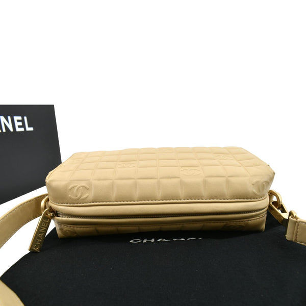 CHANEL Chocolate Bar Leather Handbag Beige