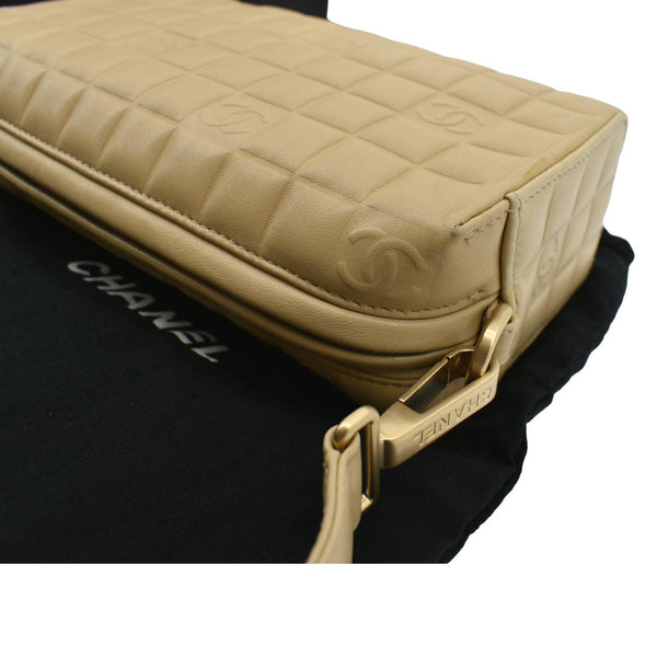 CHANEL Chocolate Bar Leather Handbag Beige