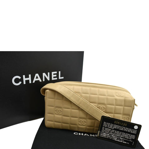 CHANEL Chocolate Bar Leather Handbag Beige