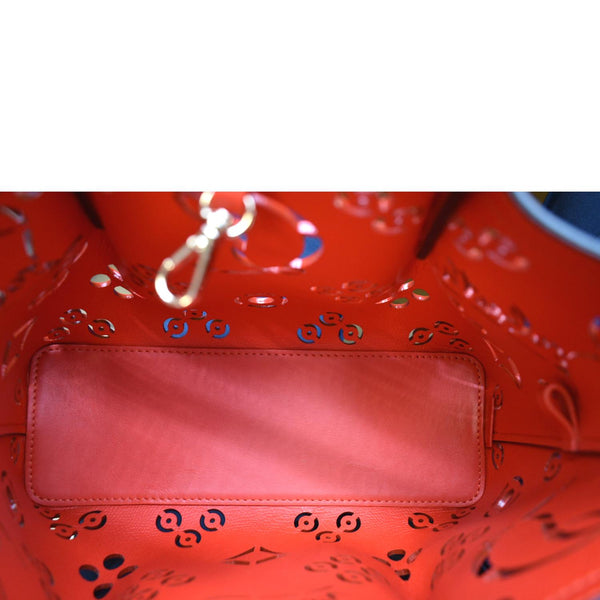 Christian Louboutin Cabarock Loubinthesky Tote Bag - Inside