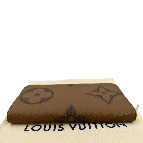LOUIS VUITTON Giant Monogram Reverse Zippy Wallet Brown
