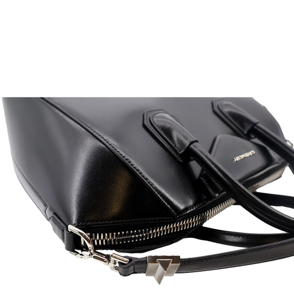GIVENCHY Antigona Medium Calfskin Leather Shoulder Bag Black