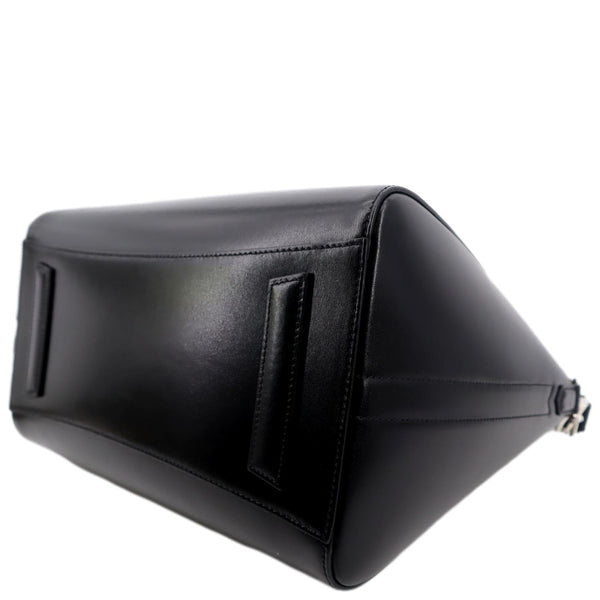 GIVENCHY Antigona Medium Calfskin Leather Shoulder Bag Black
