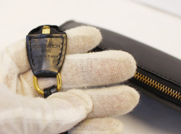 LOUIS VUITTON Epi Leather Black Pochette Accessoires Pouch