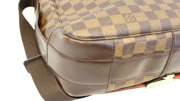 LOUIS VUITTON Damier Ebene Bastille Messenger Bag