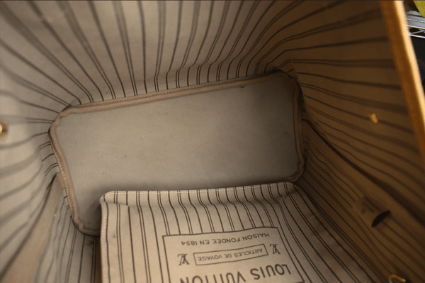 Louis Vuitton Neverfull MM Monogram Canvas Tote Bag - Inside