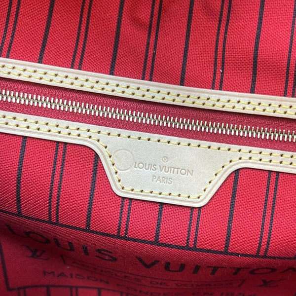 LOUIS VUITTON Neverfull MM Monogram Canvas Tote Bag Brown