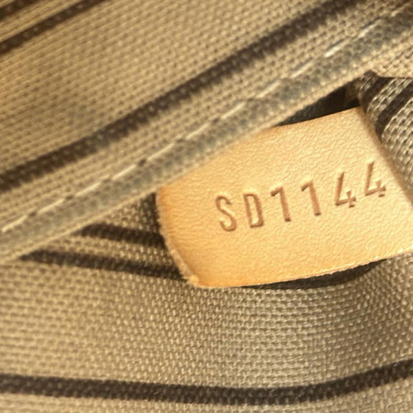 LOUIS VUITTON Neverfull MM Monogram Canvas Tote Bag Brown