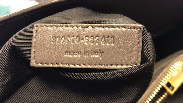 CAROLINA HERRERA Red Leather Card Holder Wallet - logo