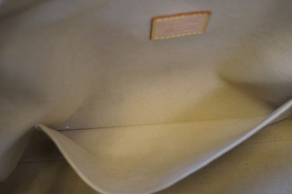 LOUIS VUITTON Monogram Brown Manhattan GM HandBag