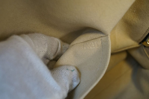 LOUIS VUITTON Monogram Brown Manhattan GM HandBag