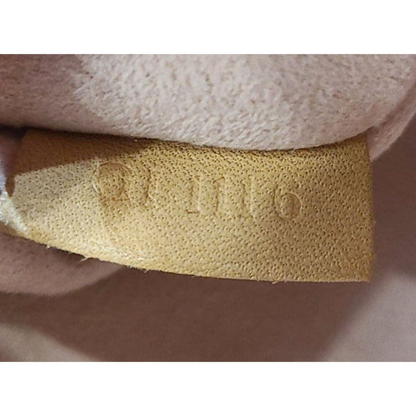 LOUIS VUITTON Girolata Damier Azur Shoulder Bag White