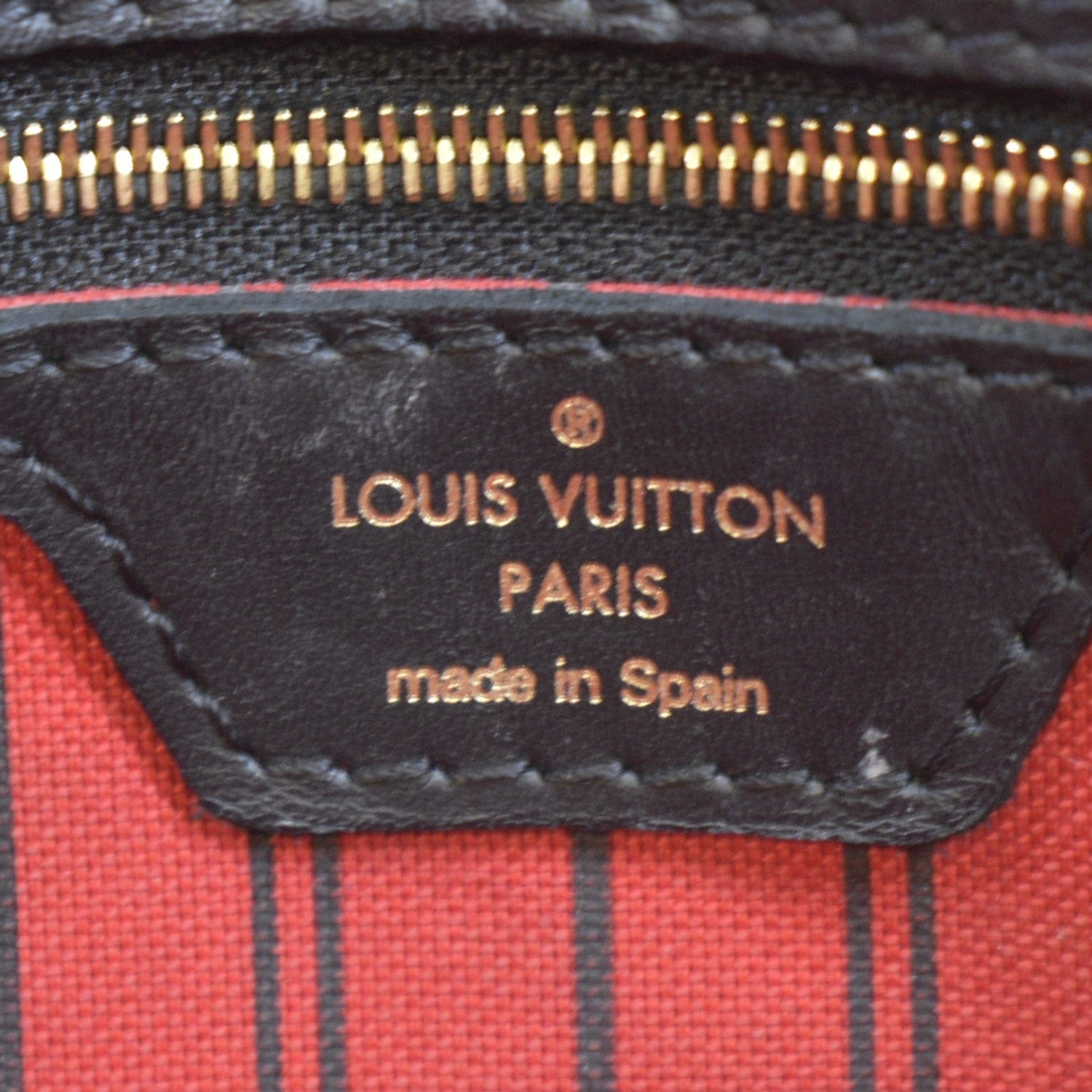 Louis Vuitton Neverfull Damier Ebene Karakoram MM Rubis Red Lining in  Coated Canvas with Gold-tone - US