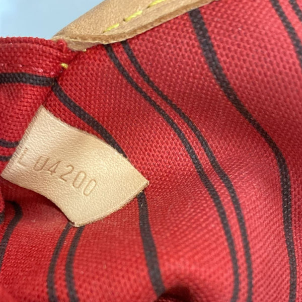 LOUIS VUITTON Neverfull MM Monogram Canvas Tote Bag Brown