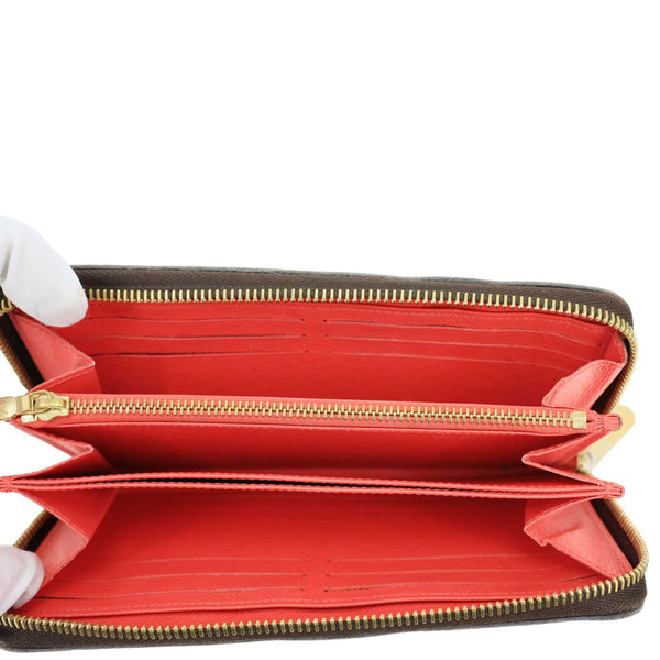 LOUIS VUITTON Transatlantic Illustration Monogram Canvas Zippy Wallet Rouge