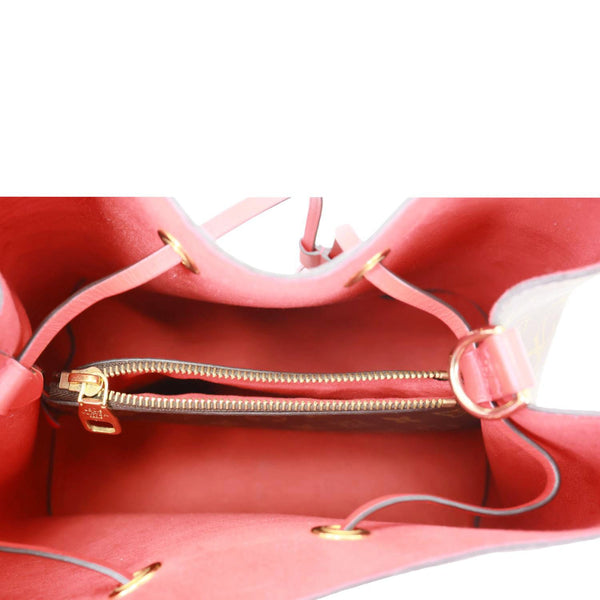 LOUIS VUITTON Neonoe MM Giant Monogram Canvas Bucket Shoulder Bag Brown