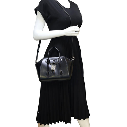 GIVENCHY Antigona Mini Lock Leather Shoulder Bag Black