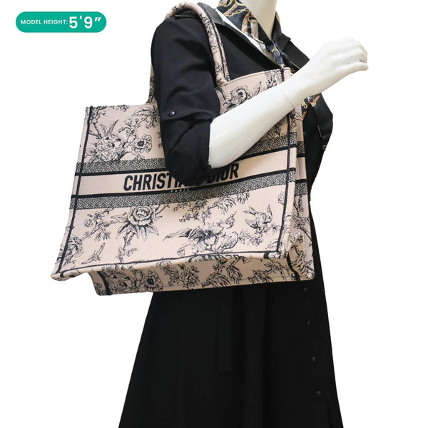CHRISTIAN DIOR Book Large Jardin Botanique Embroidery Canvas Tote Bag Powder Pink