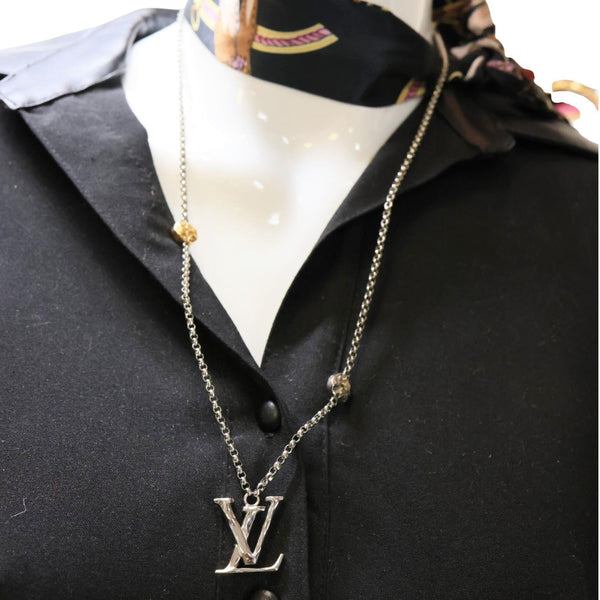 LOUIS VUITTON LV Initials Metal Chain Necklace Silver