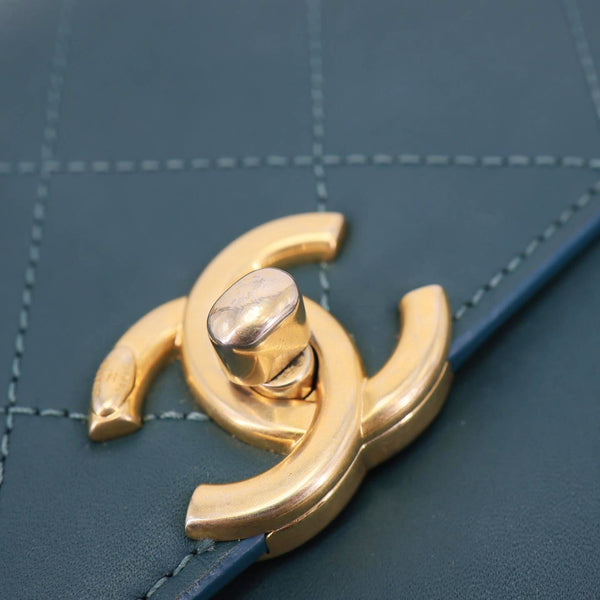 Chanel CC Stitched Flap Calfskin Leather Crossbody Bag Green