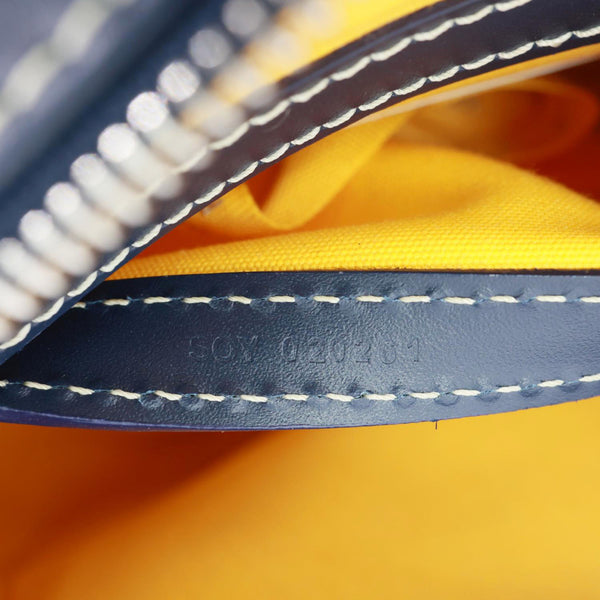 GOYARD Sac Cap Vert Coated Canvas Crossbody Bag Navy Blue