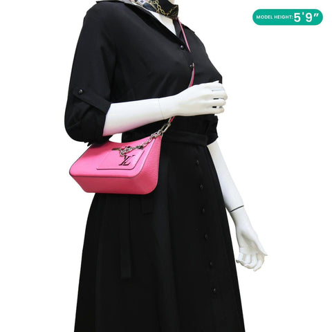 LOUIS VUITTON Marelle Epi Leather Shoulder Bag Pink